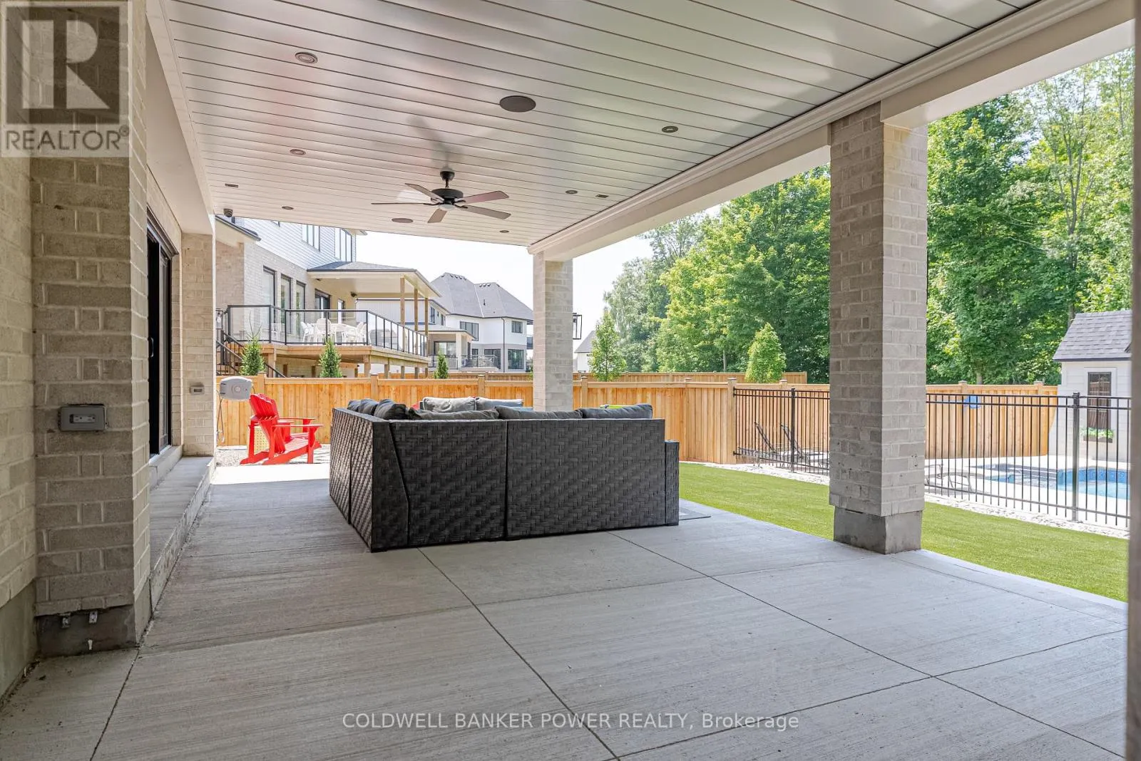 14 - 720 APRICOT DRIVE, #14
