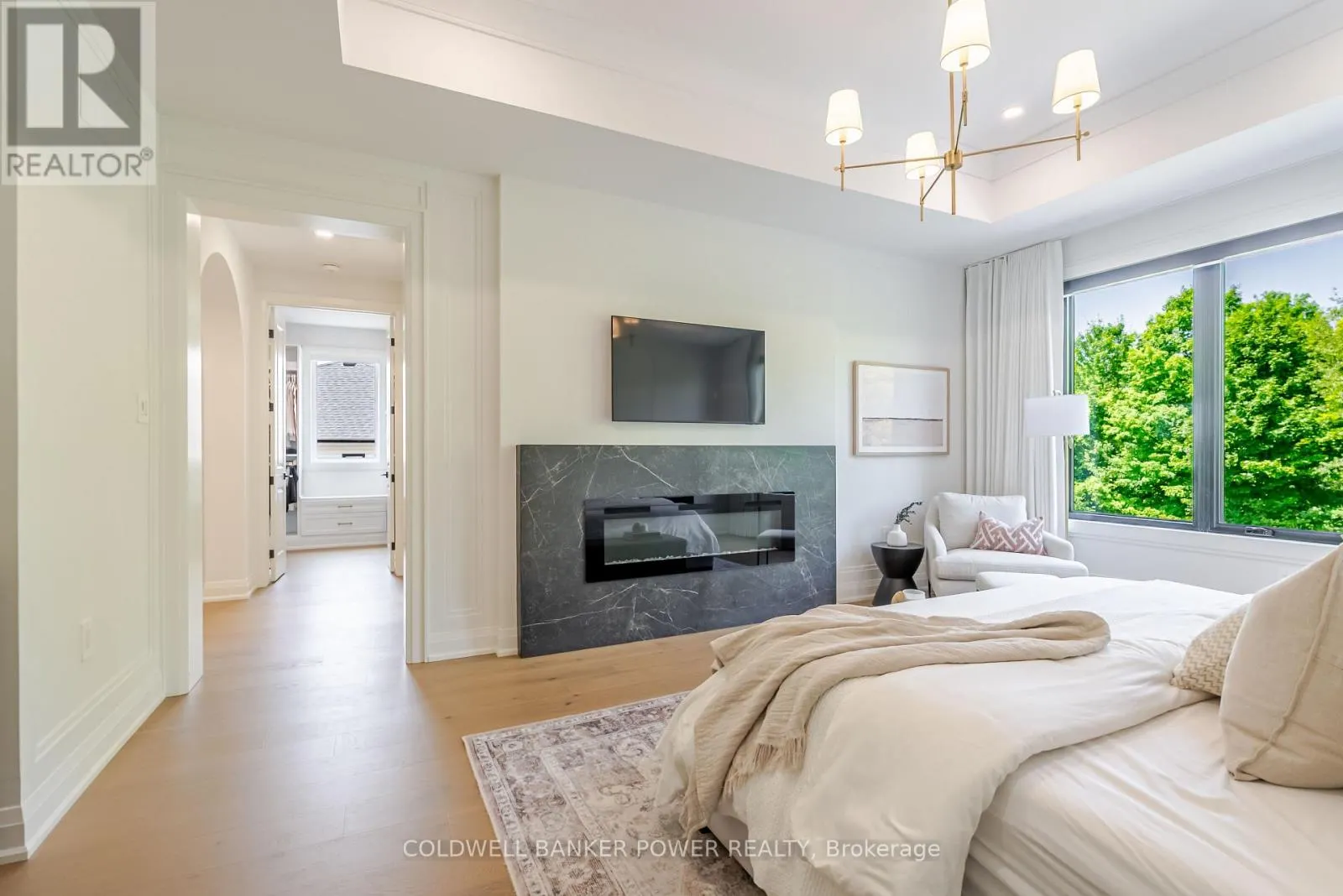14 - 720 APRICOT DRIVE, #14