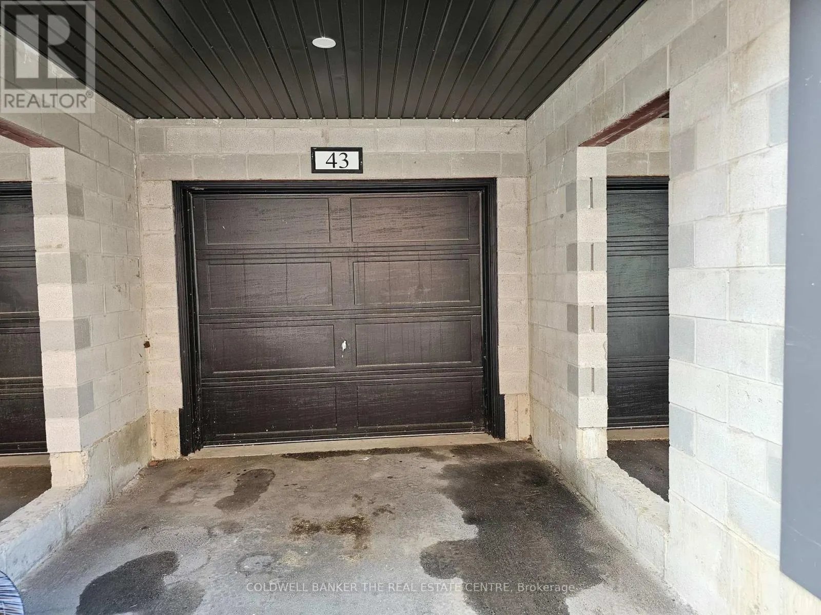 43 - 2 WILLOW STREET