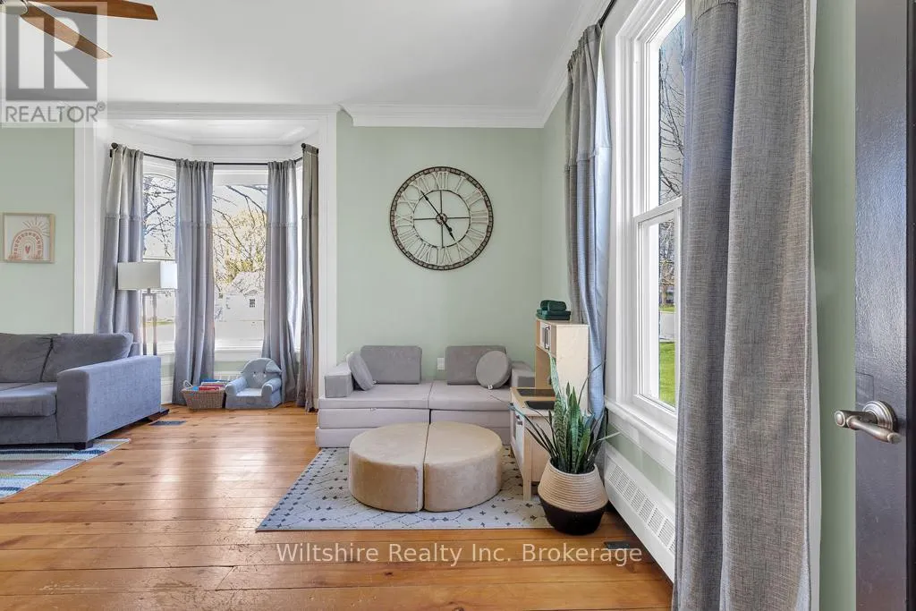 64 SOUTH STREET W