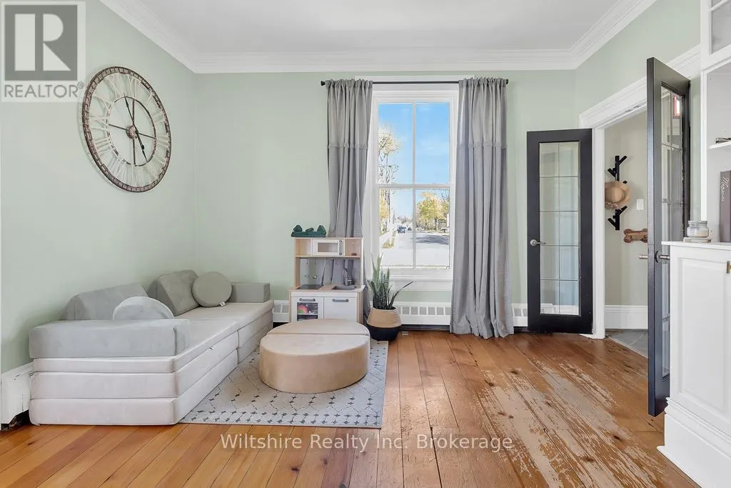 64 SOUTH STREET W