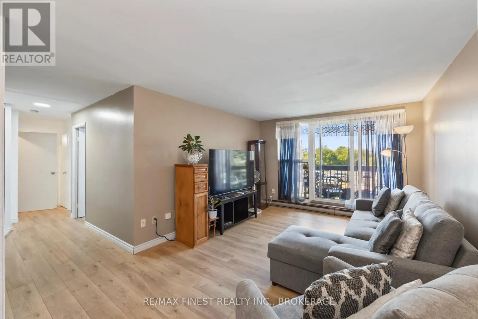 102 - 334 QUEEN MARY ROAD, #102