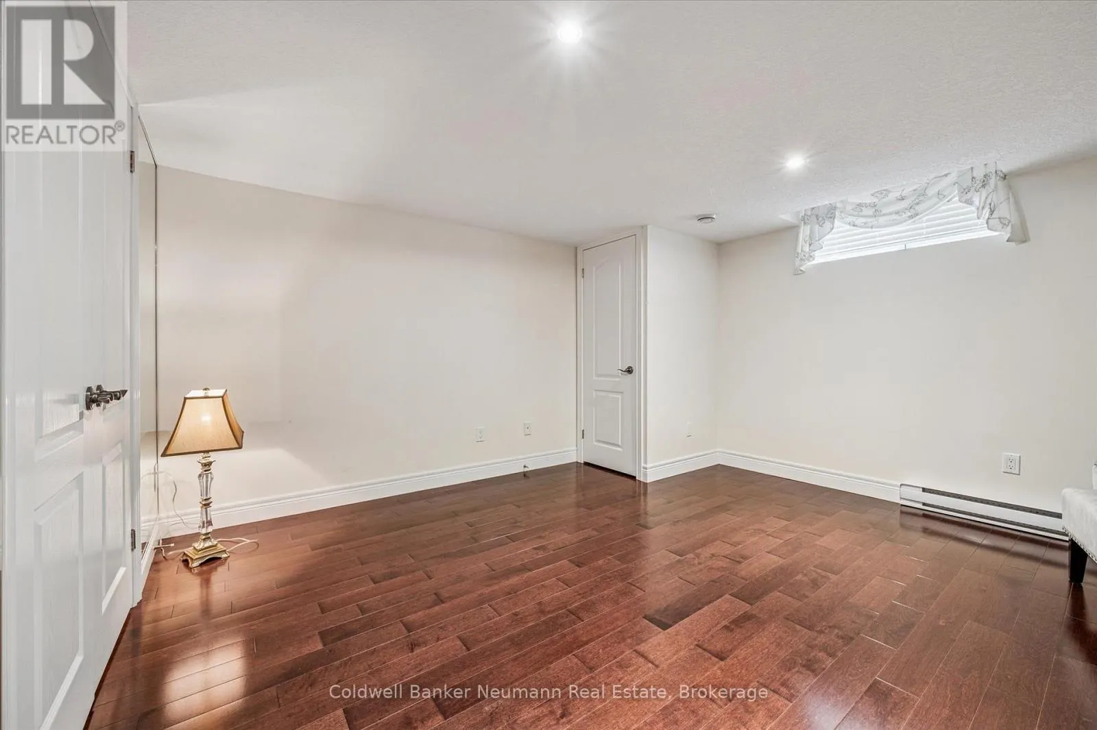 20 - 255 SUMMERFIELD DRIVE, #20