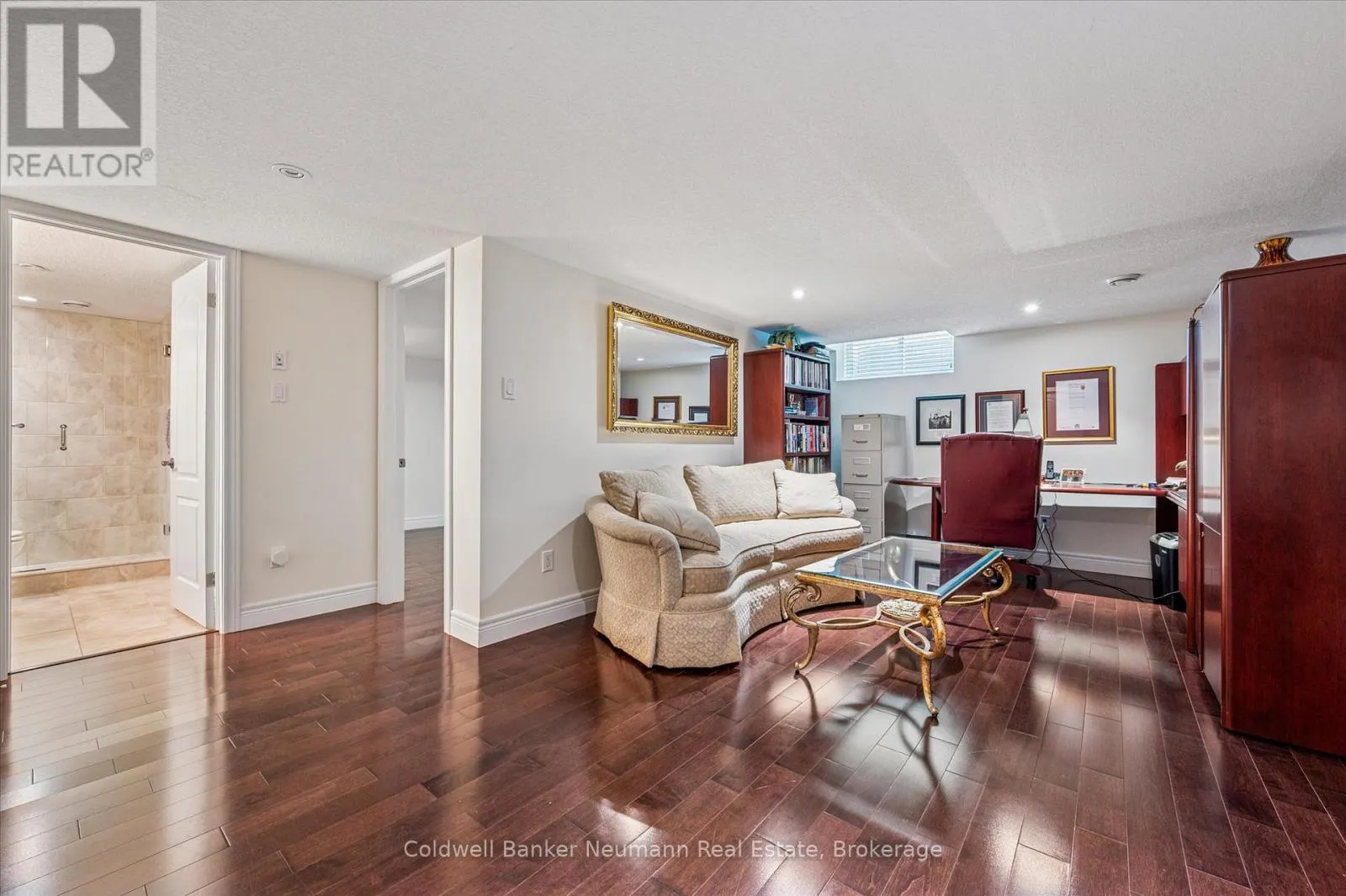 20 - 255 SUMMERFIELD DRIVE, #20
