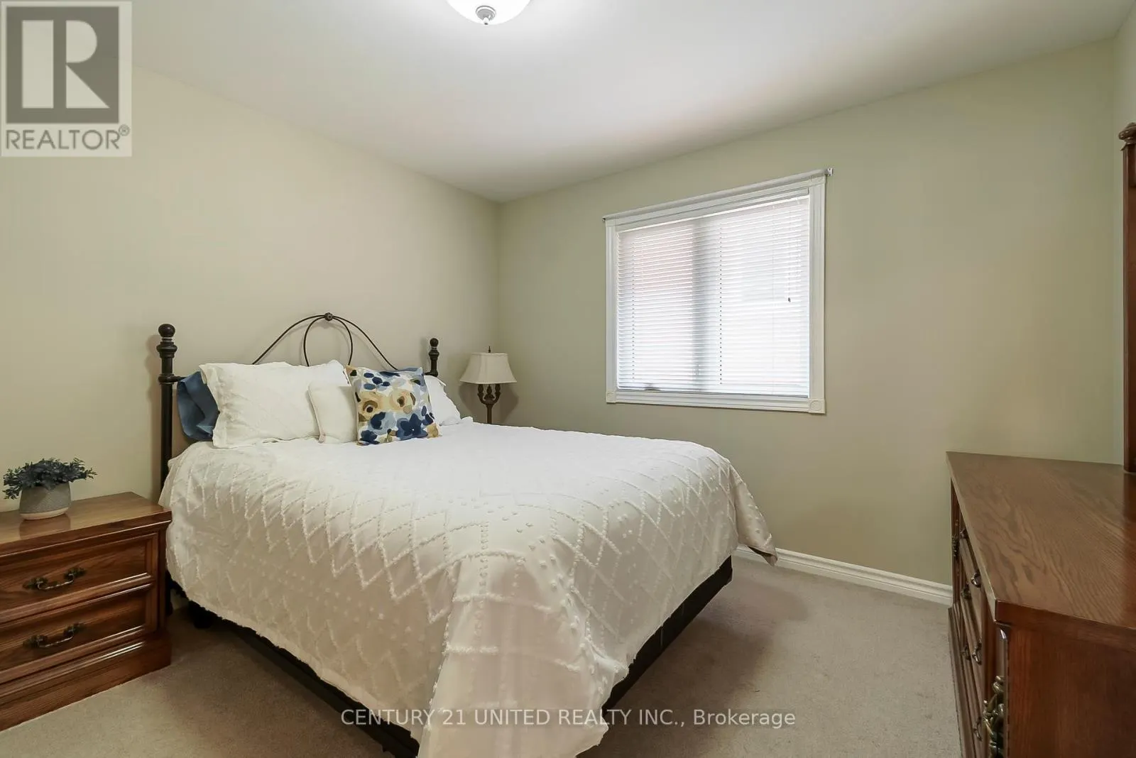 441 BIANCO CRESCENT