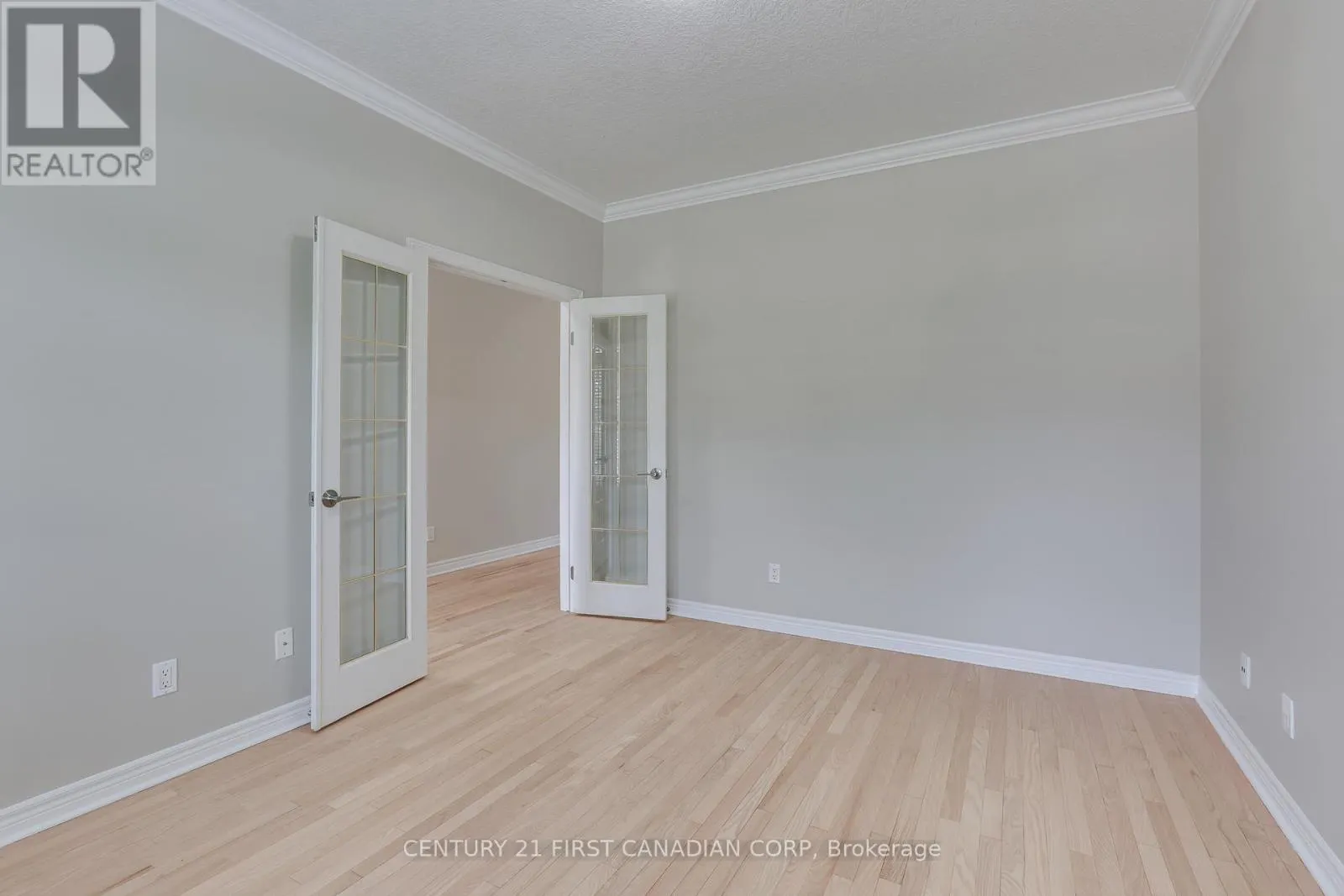 507 BLUE JAY DRIVE