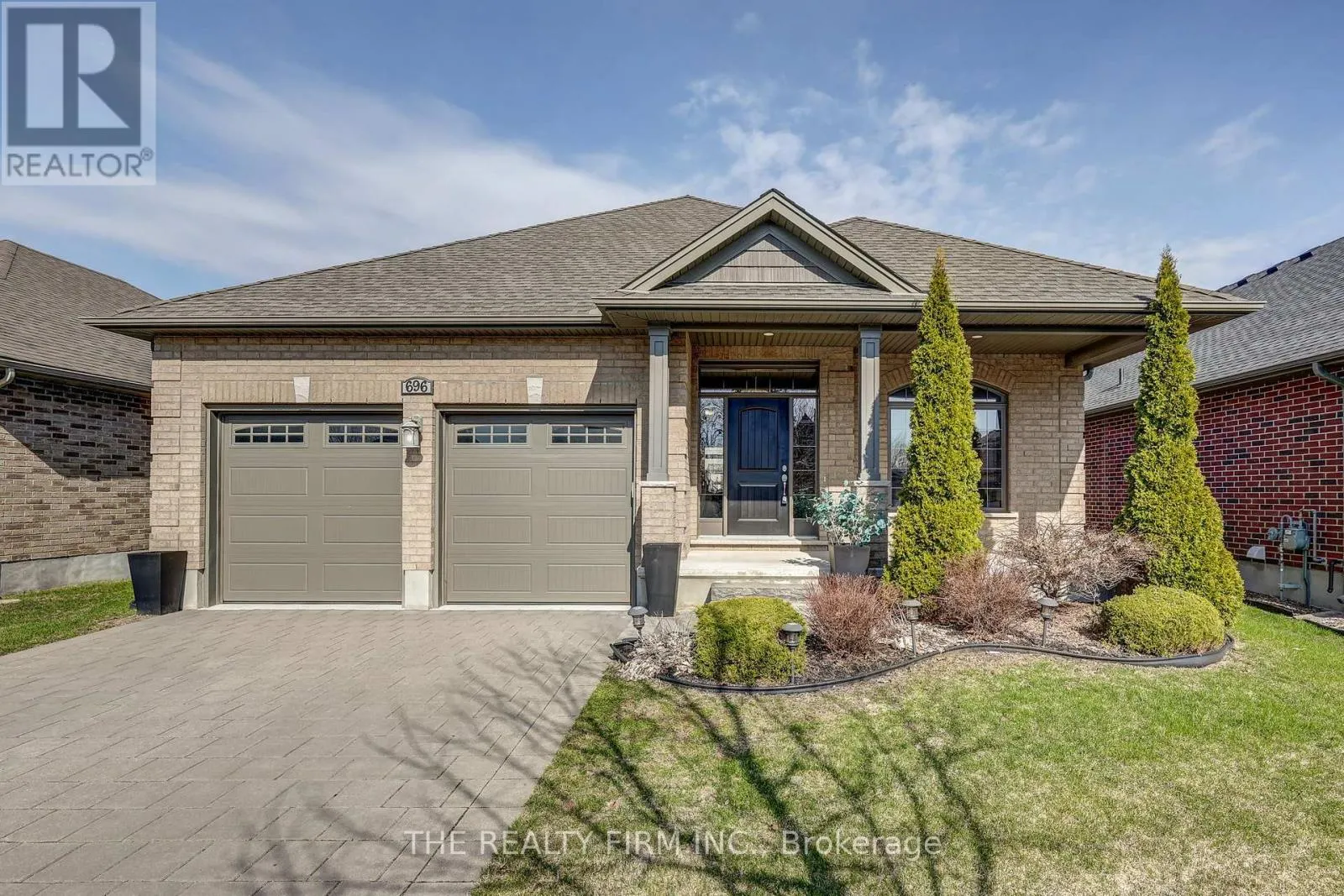 696 BENNETT CRESCENT
