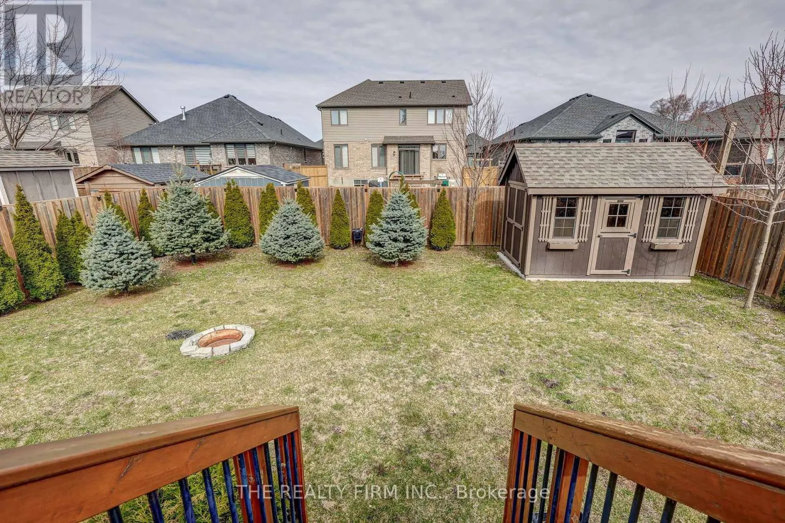 696 BENNETT CRESCENT