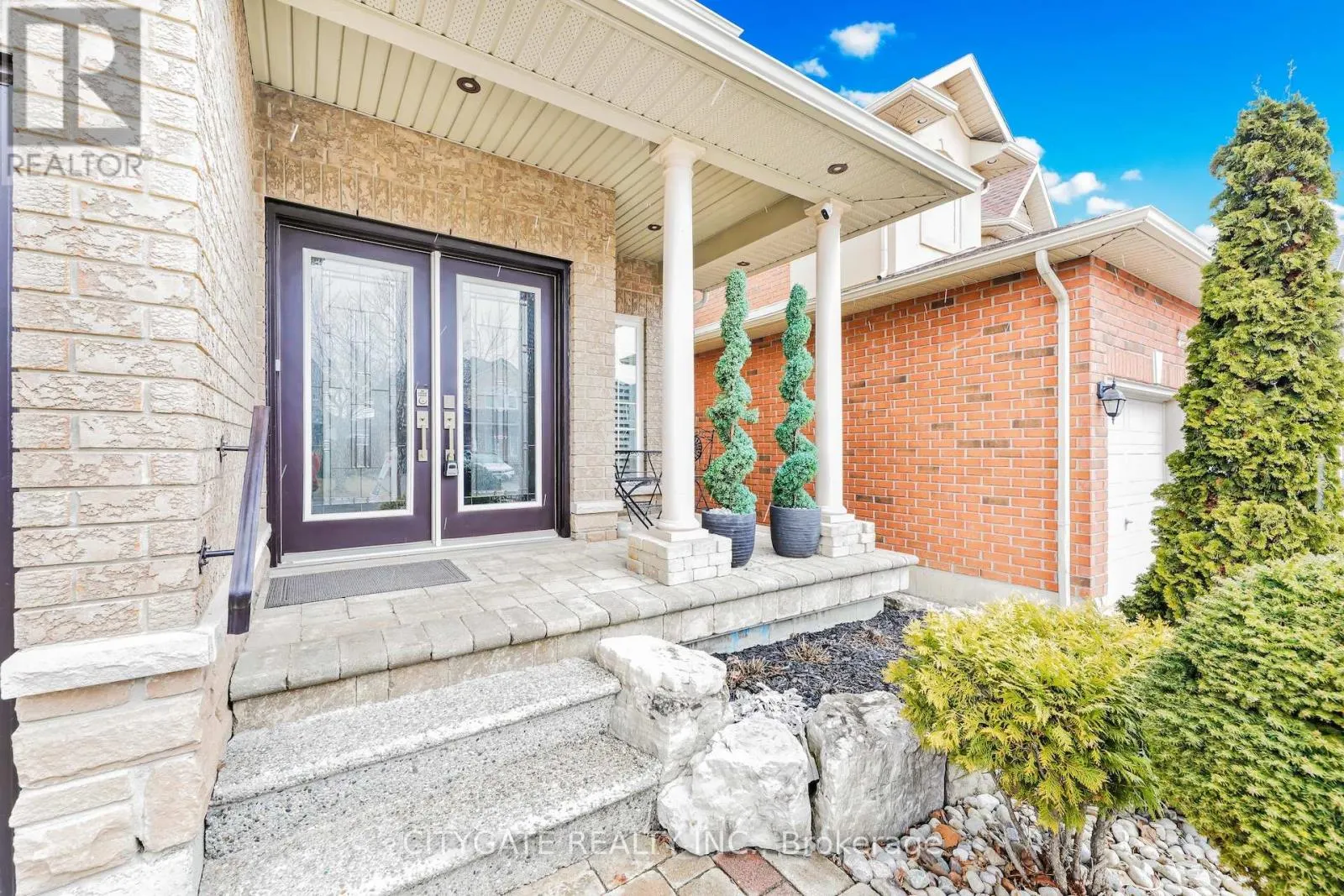 24 SIMPSON AVENUE