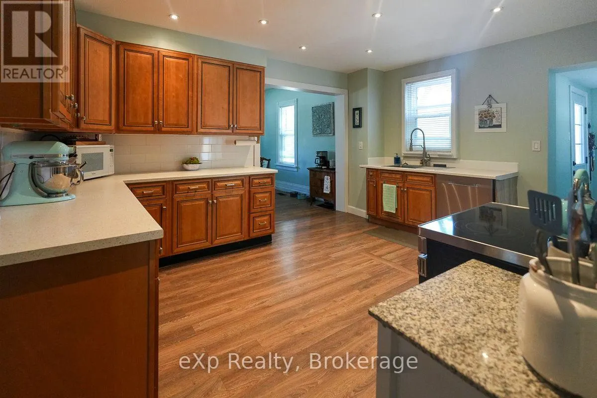 594 10TH A STREET W
