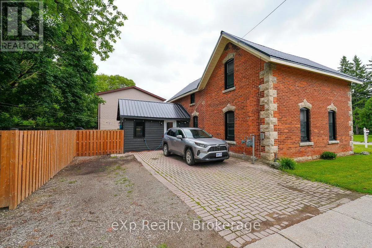 594 10TH A STREET W