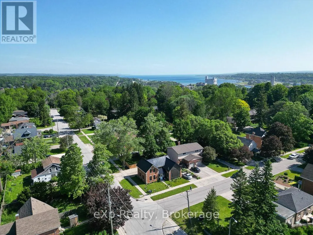 594 10TH A STREET W