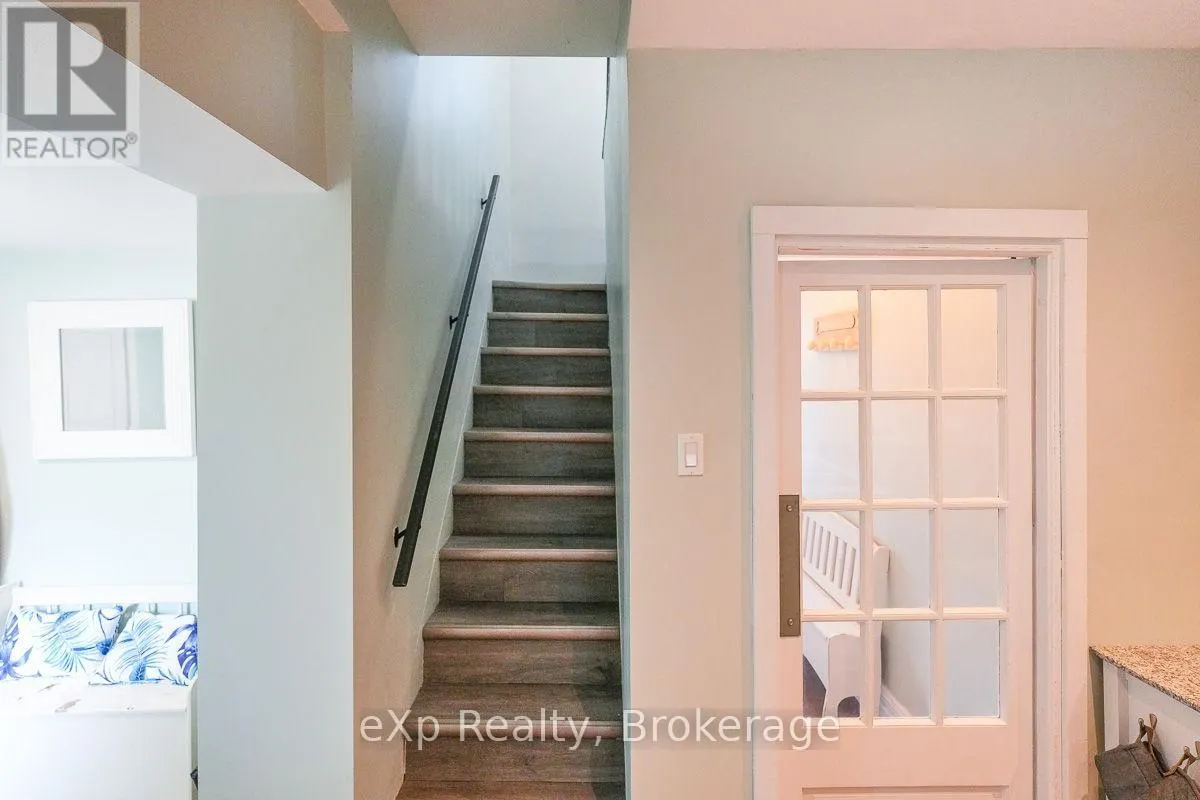 594 10TH A STREET W