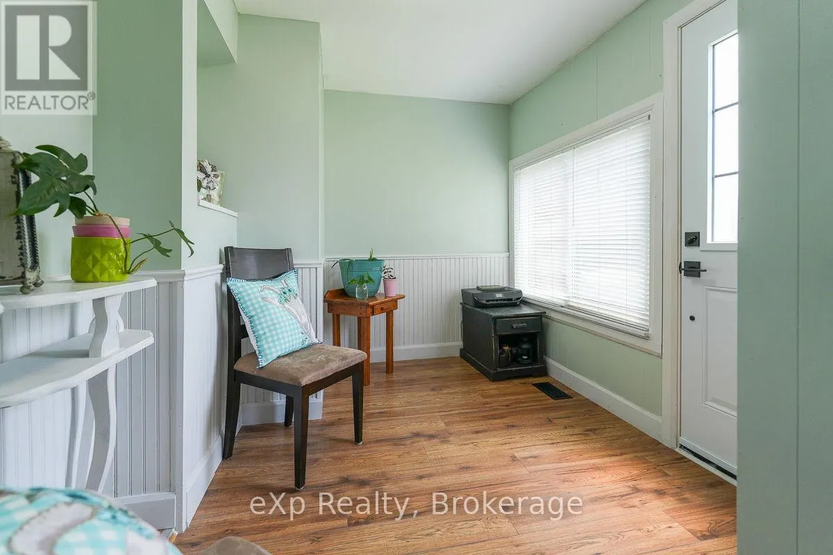 594 10TH A STREET W