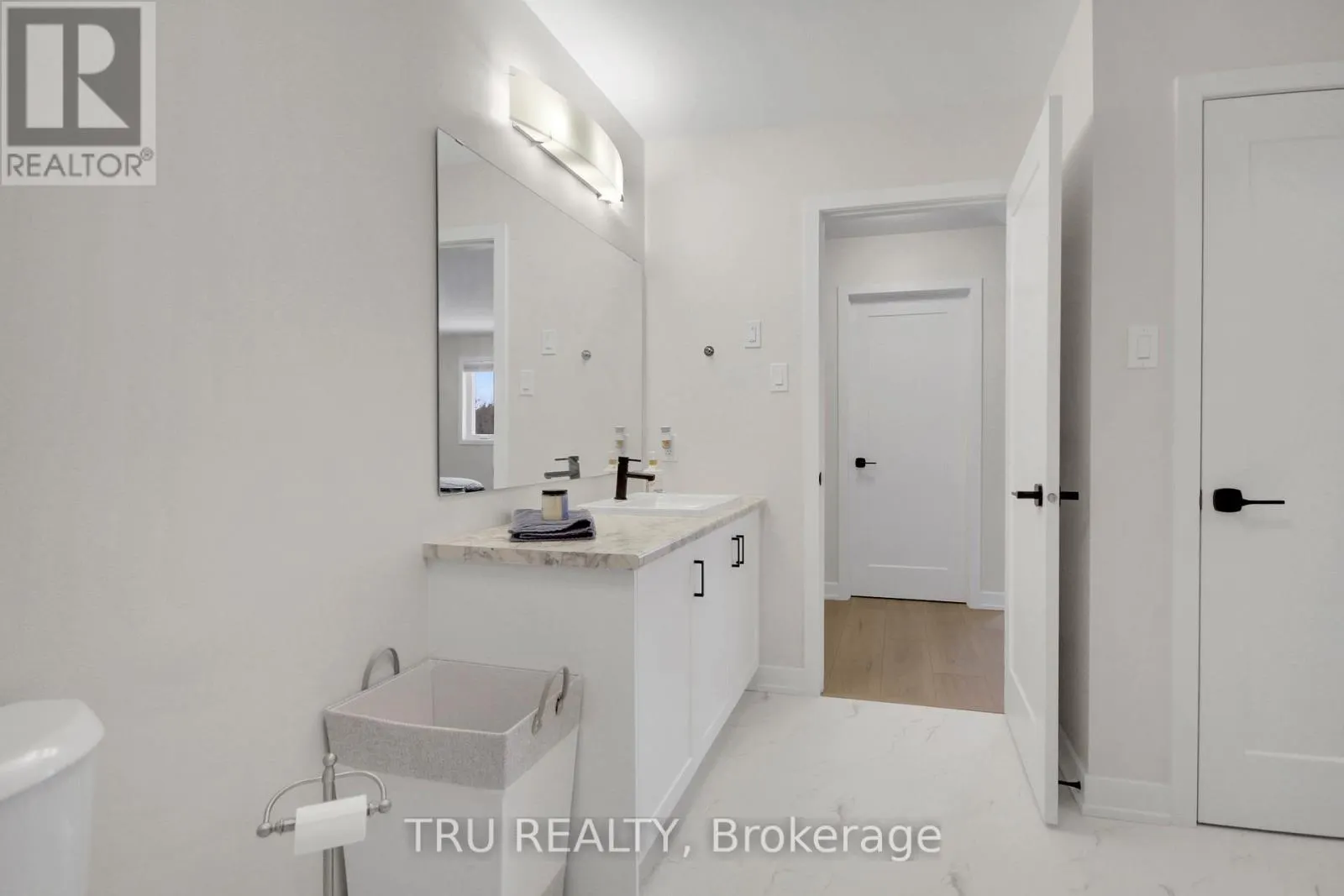 111 DOWDALL CIRCLE