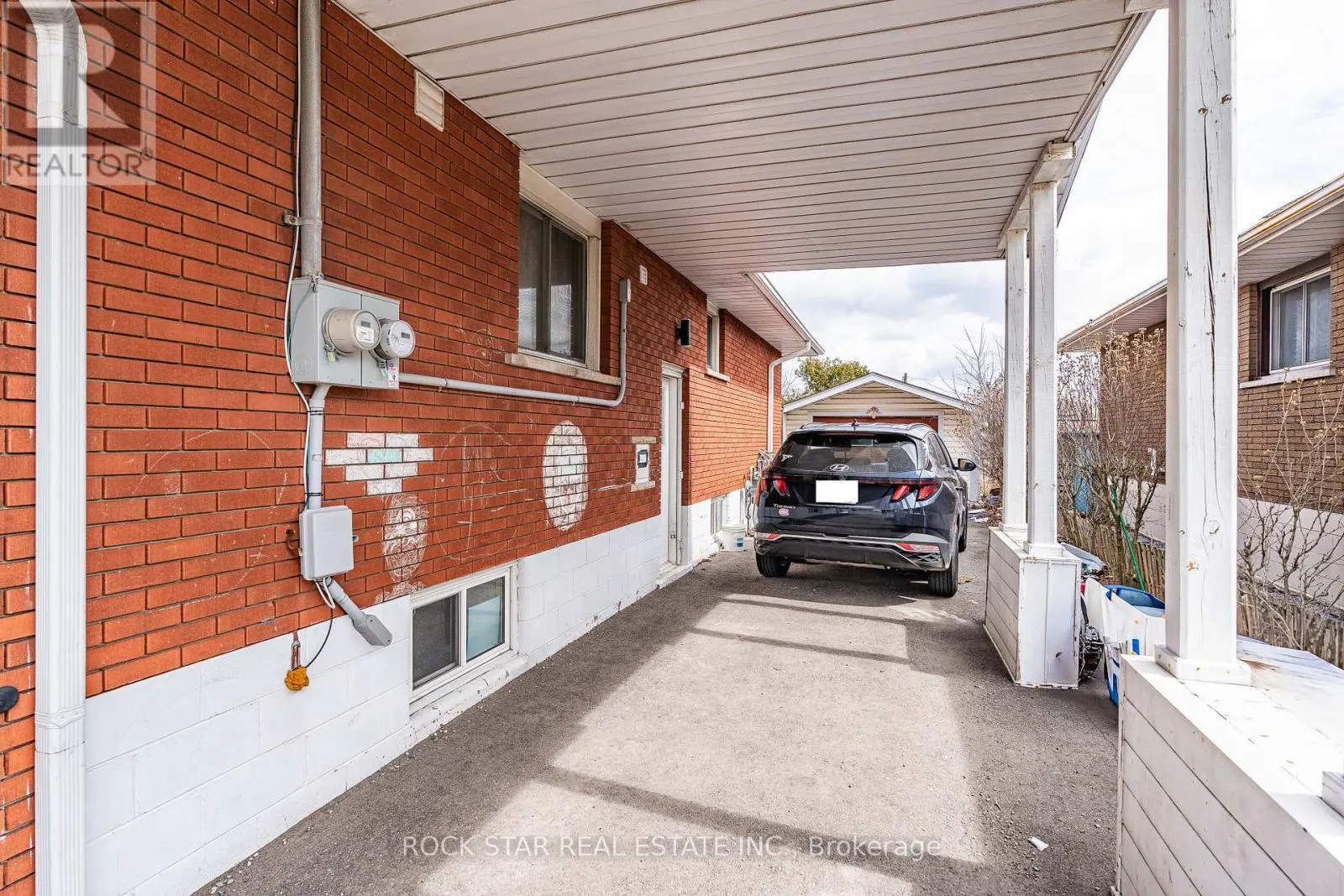 LOWER - 859 UPPER OTTAWA STREET