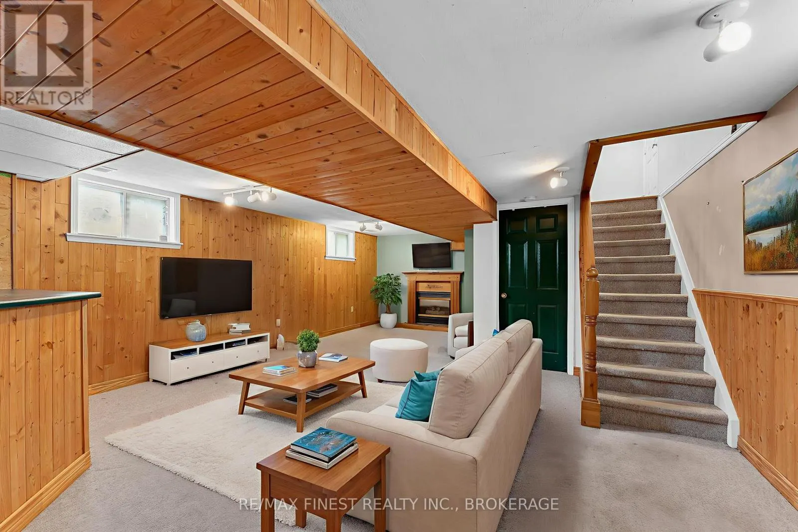 785 DAVIS DRIVE