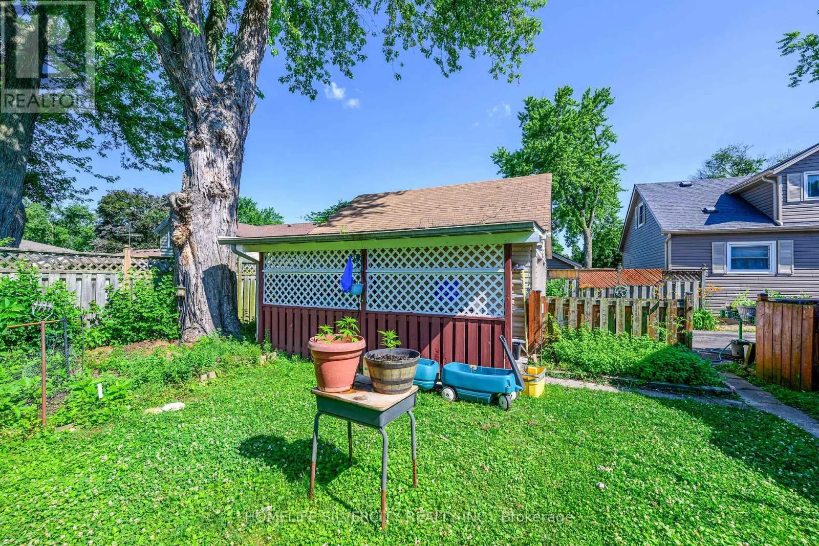 5537 MONTROSE ROAD