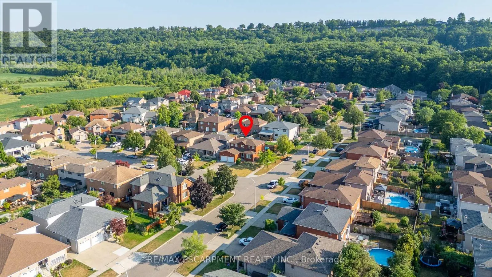 2 VINEHILL DRIVE