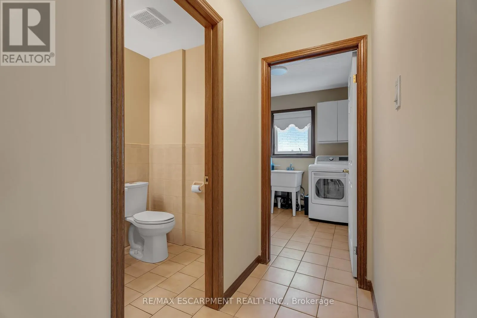 2 VINEHILL DRIVE