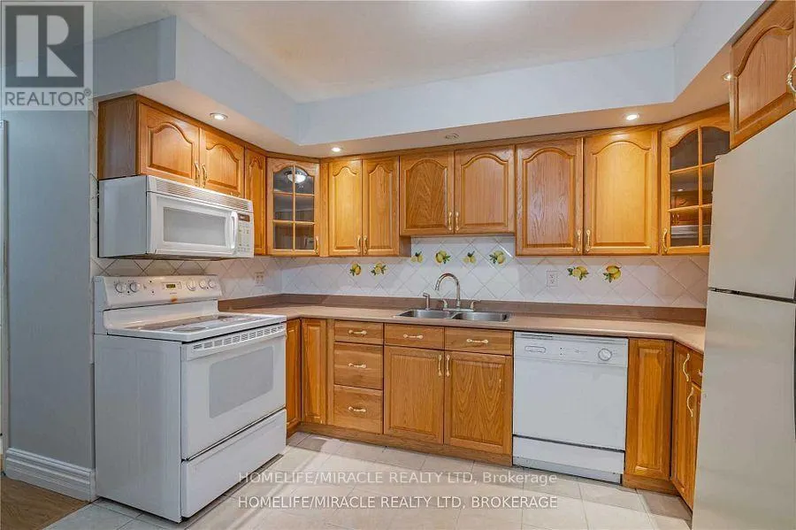 641A SILVERBIRCH ROAD