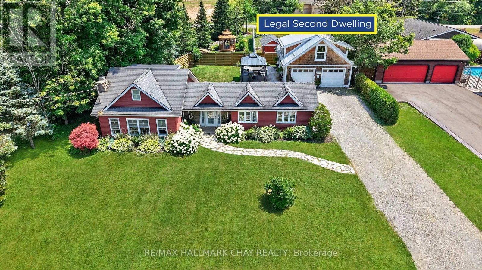 44 PLEASANT AVENUE S