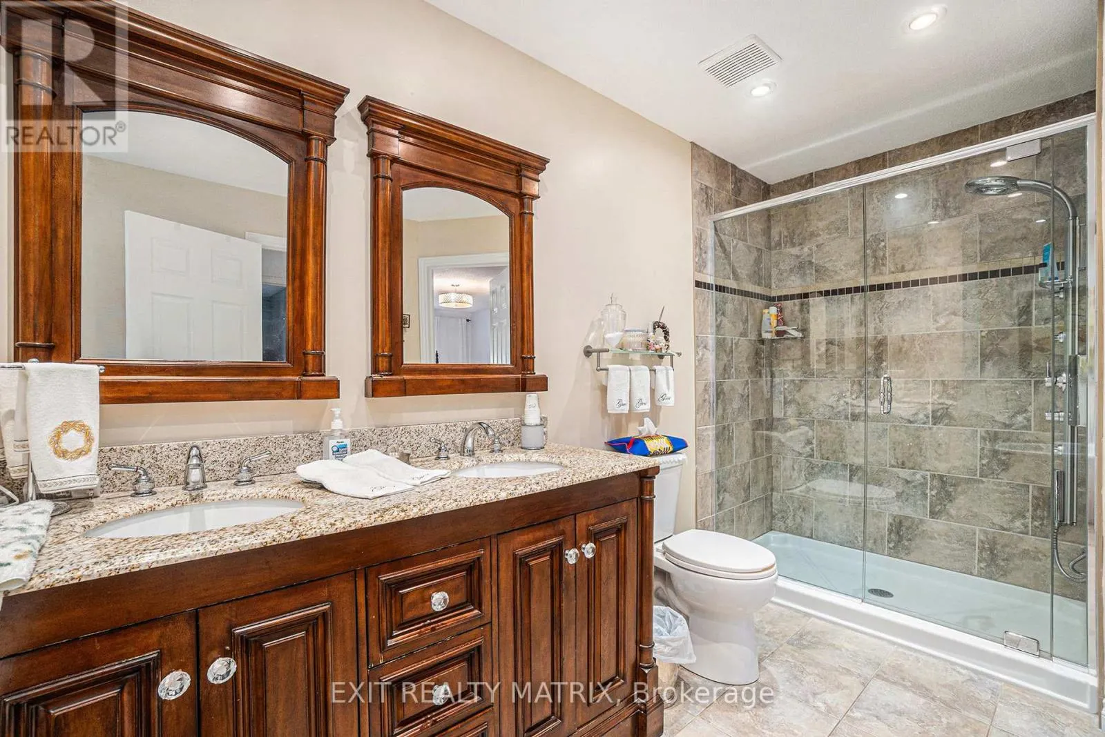 3136 LEMAY CIRCLE