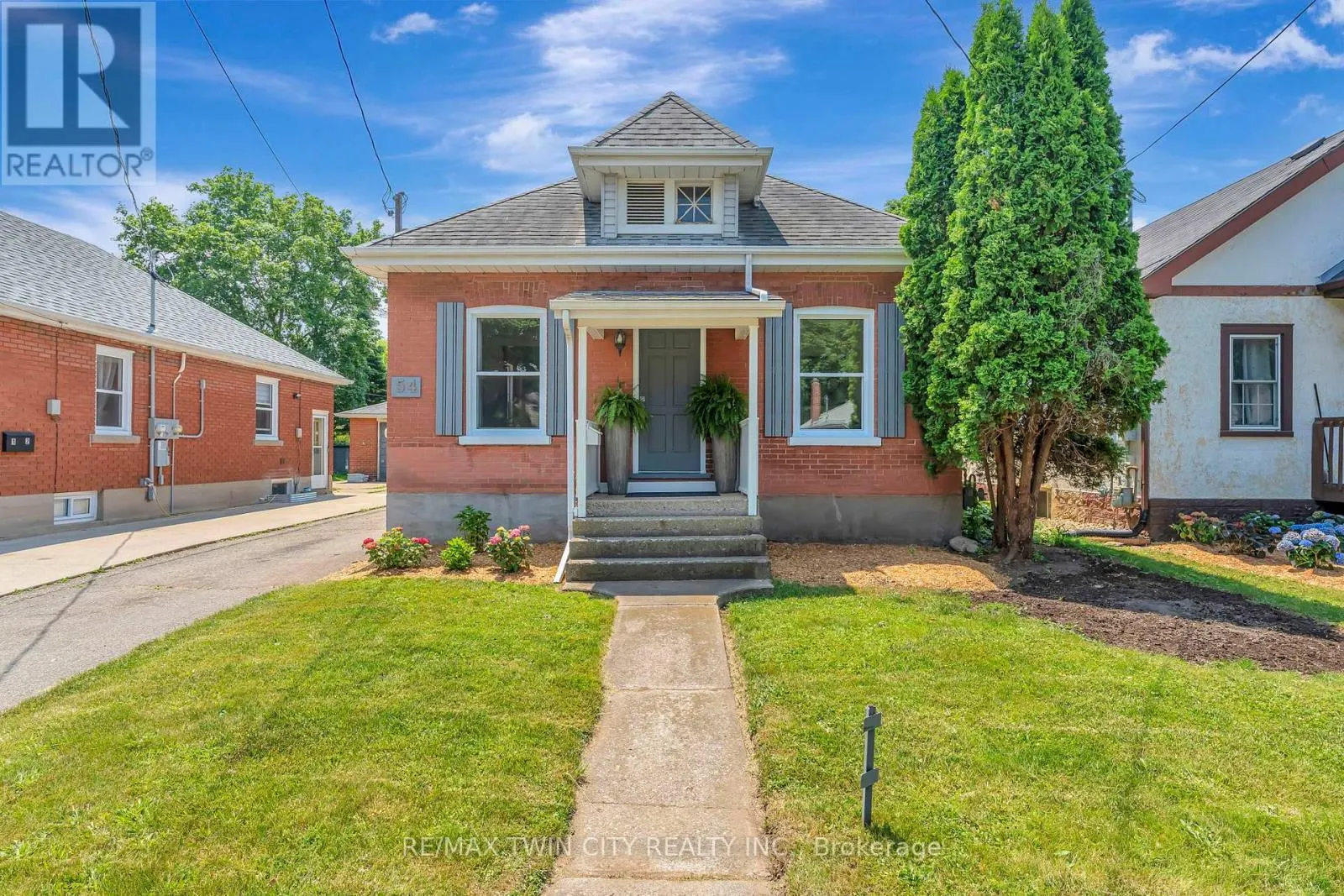 54 BURWELL STREET