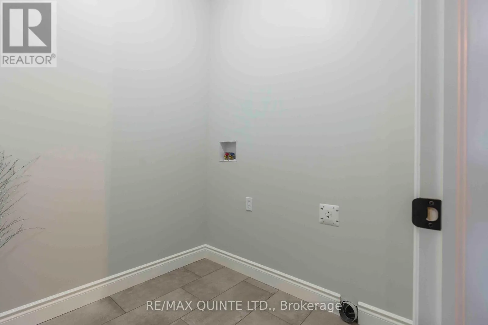 62 RAYCROFT DRIVE