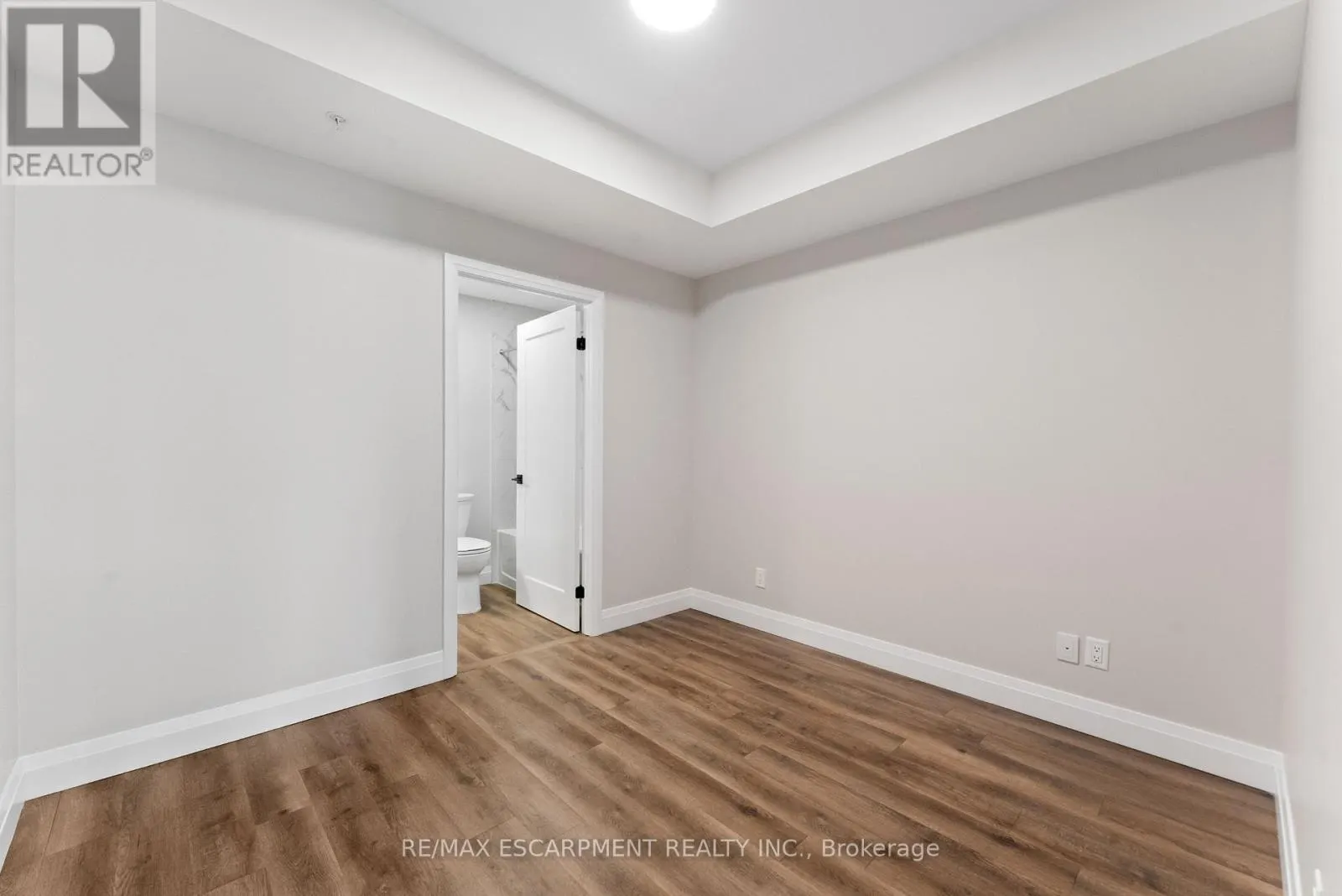 303 - 64 MAIN STREET N