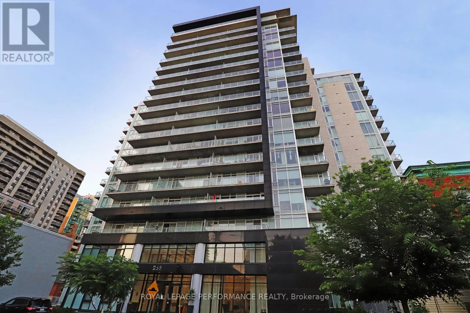 1603 - 255 BAY STREET