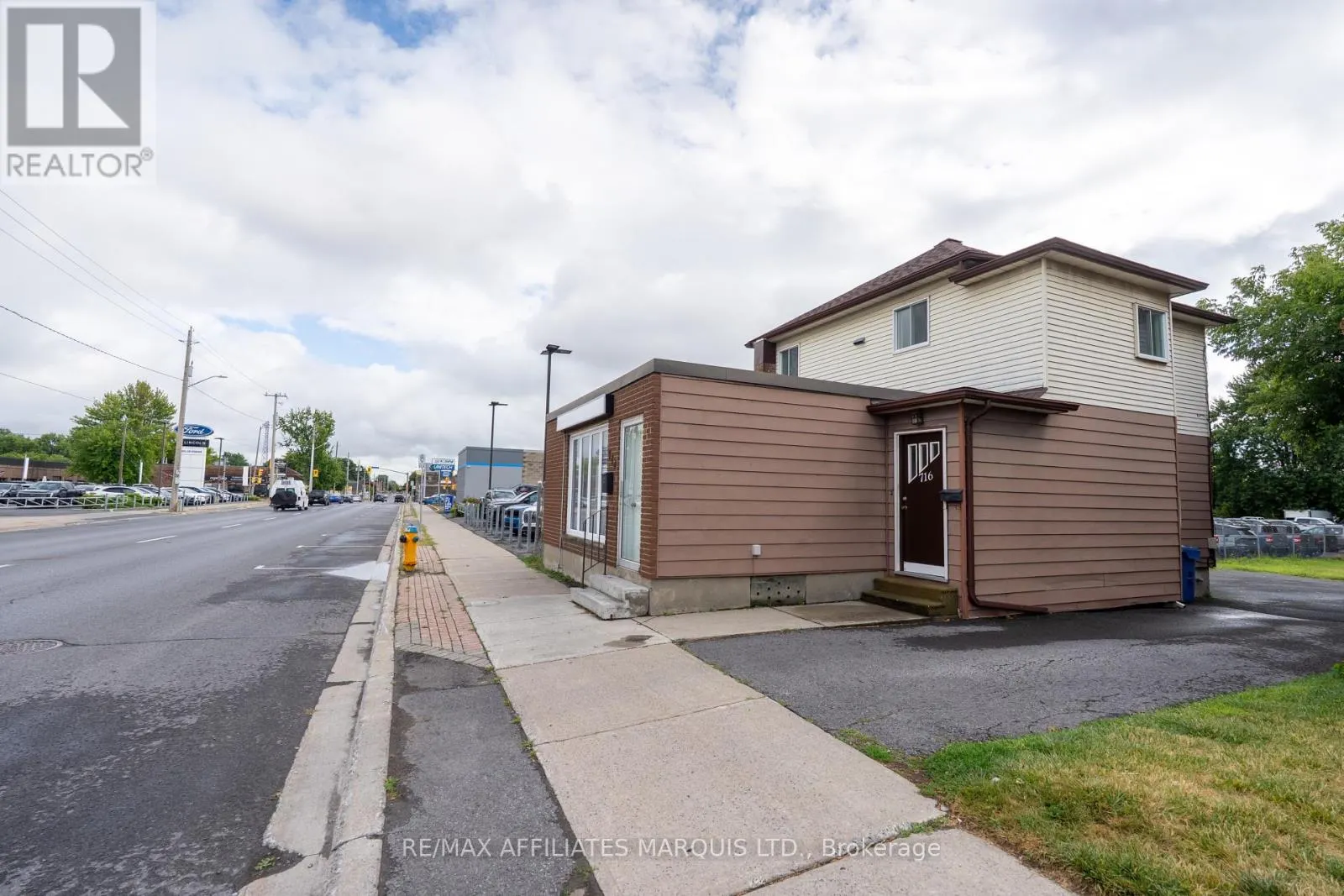 714-716 PITT STREET