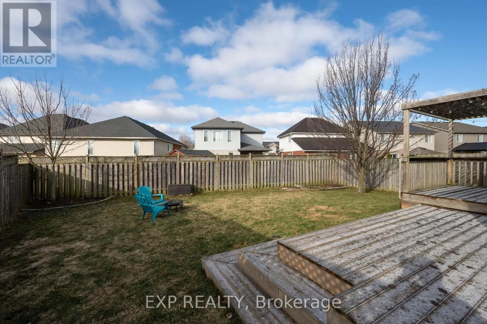 1852 BLOOM CRESCENT