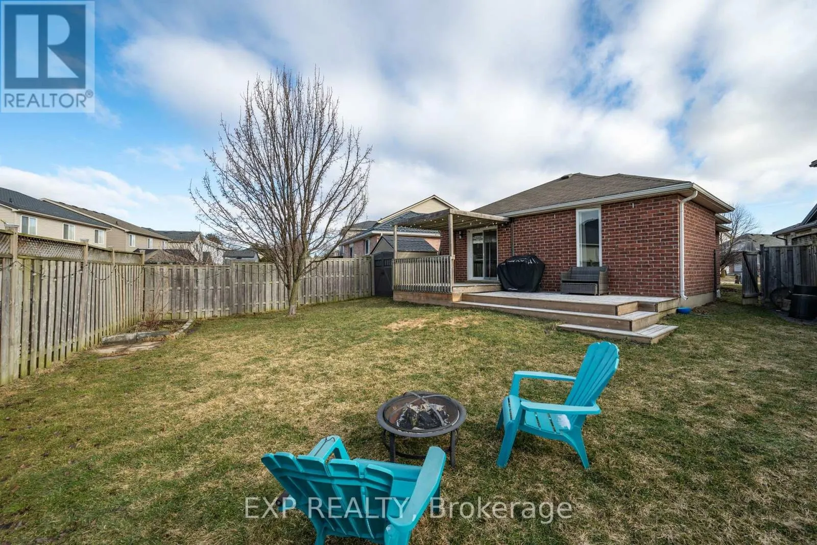 1852 BLOOM CRESCENT
