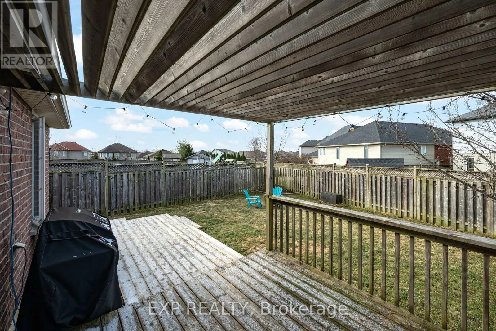 1852 BLOOM CRESCENT