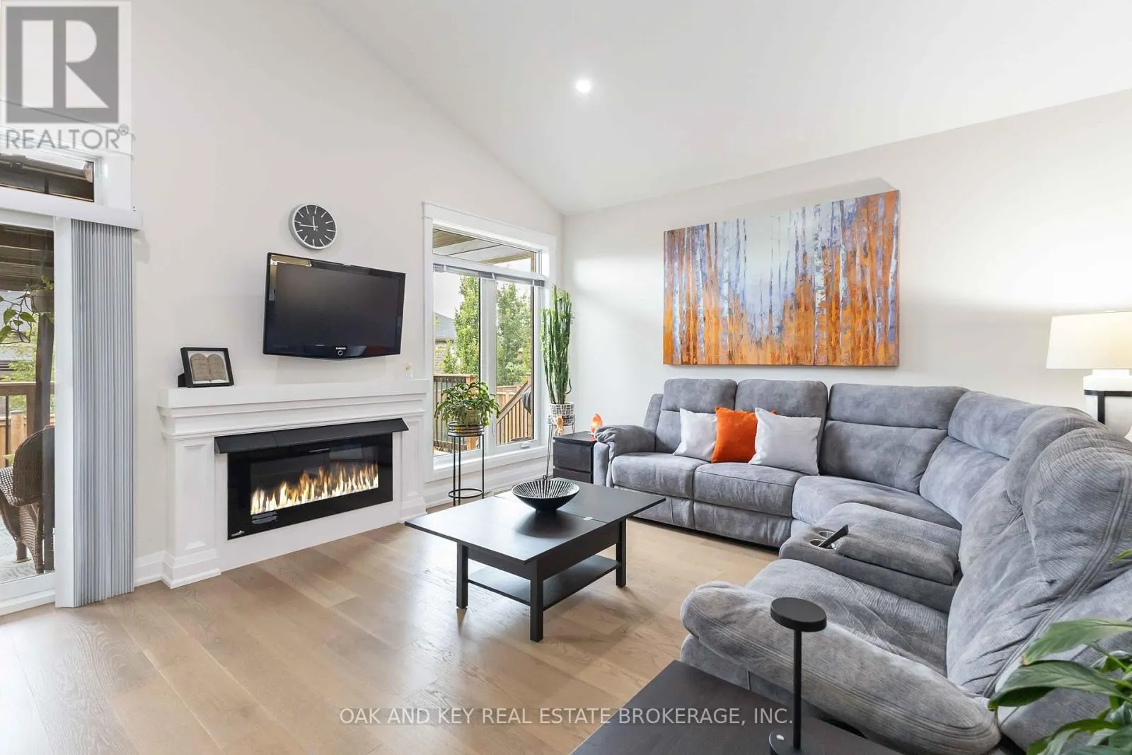 53 - 159 COLLINS WAY, #53