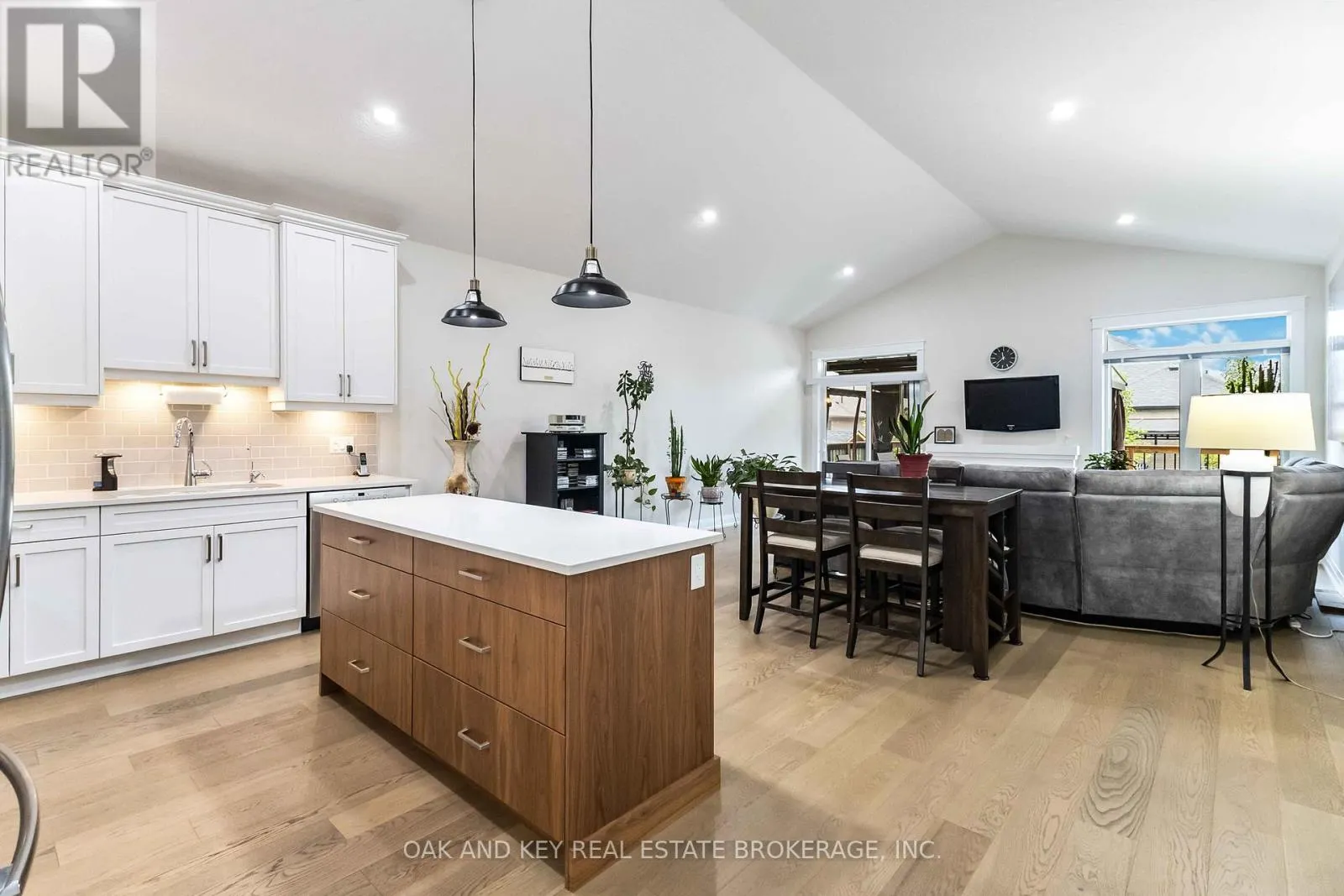 53 - 159 COLLINS WAY, #53