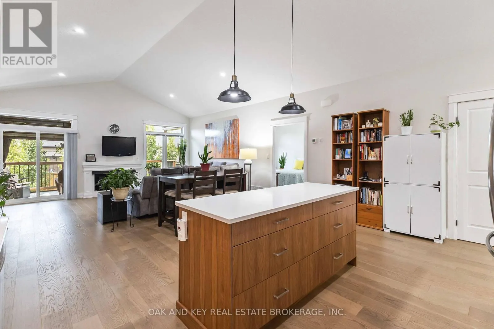 53 - 159 COLLINS WAY, #53