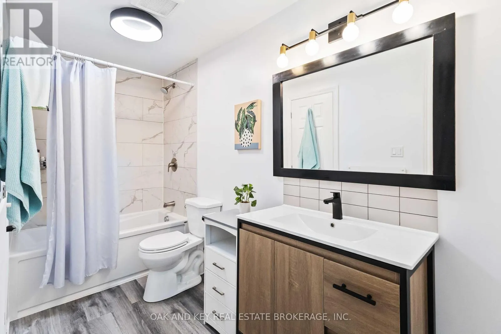 53 - 159 COLLINS WAY, #53