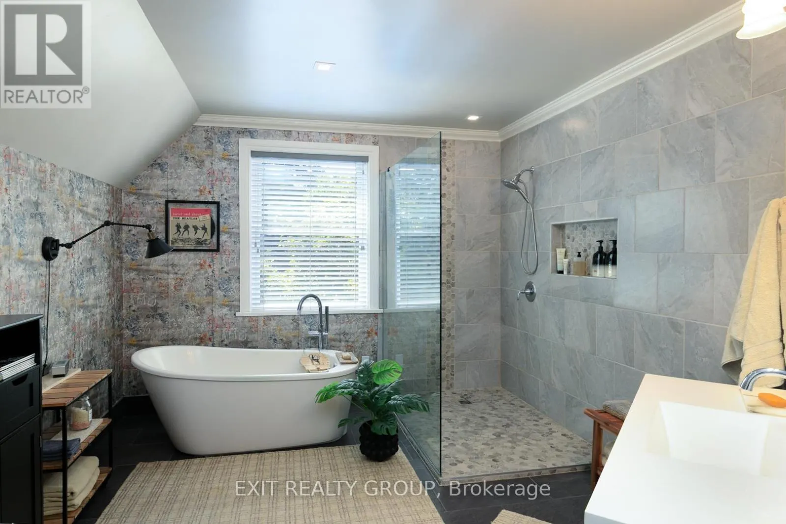 208 GLEN ROSS ROAD