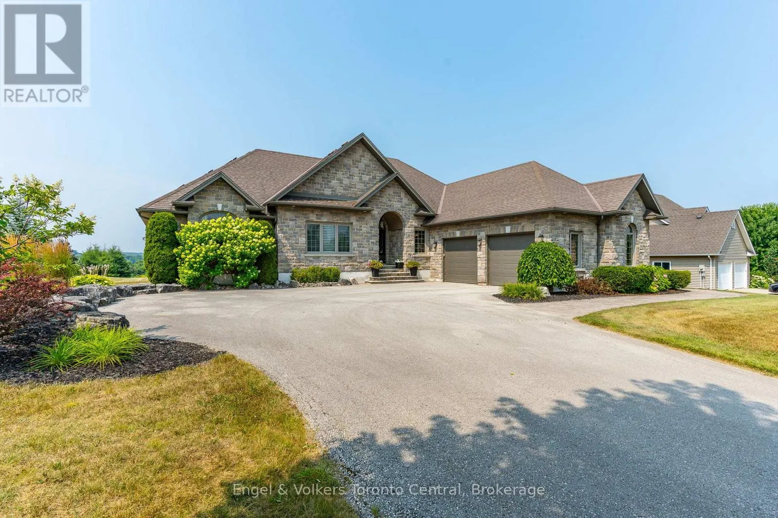 96 HEATHER LYNN BOULEVARD