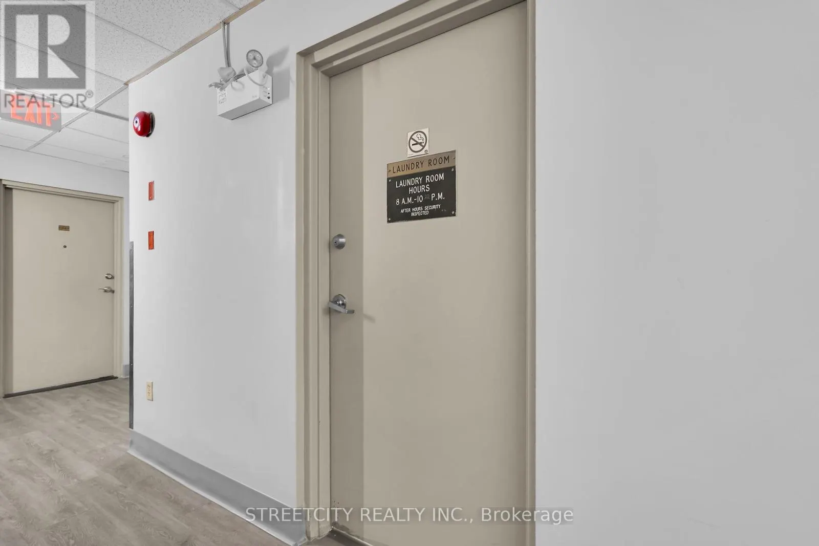 206 - 1590 ERNEST AVENUE, #206