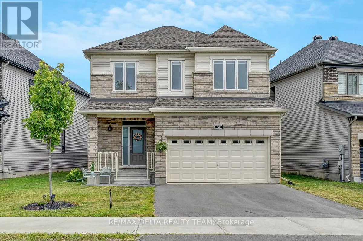 370 AQUAVIEW DRIVE