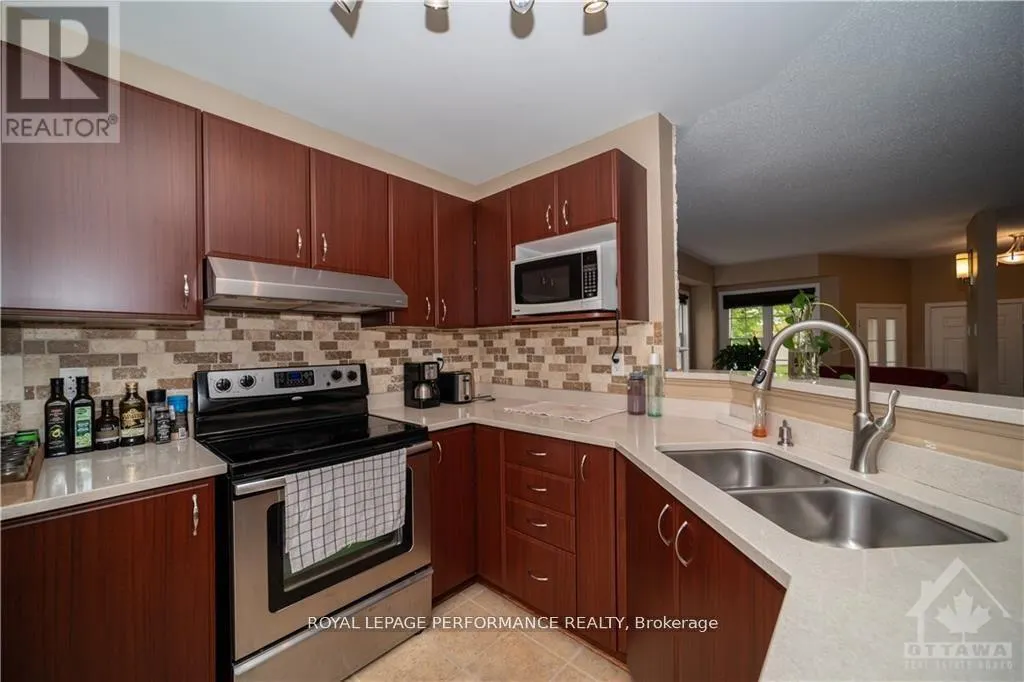 2363 GLANDRIEL CRESCENT