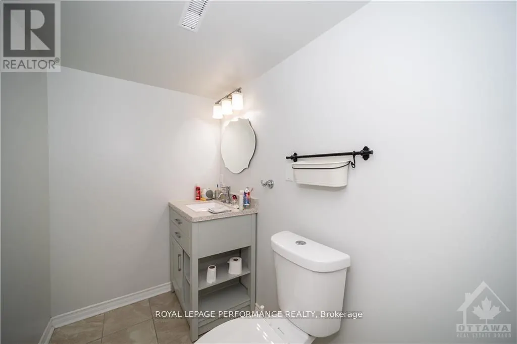 2363 GLANDRIEL CRESCENT