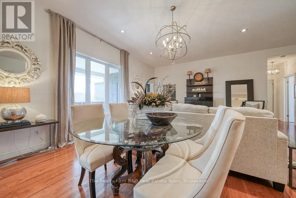 428 LAKEVIEW DRIVE