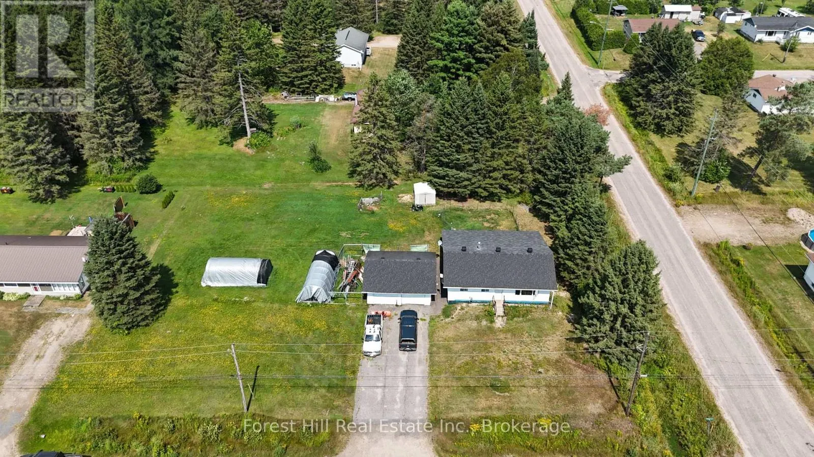502 SWEEZY STREET W