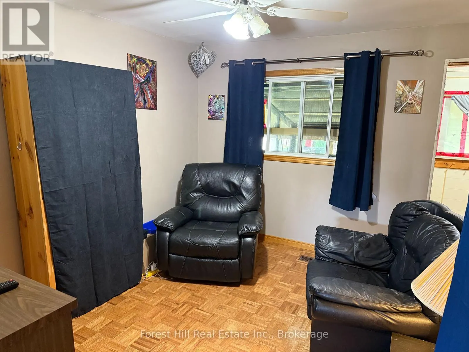 502 SWEEZY STREET W