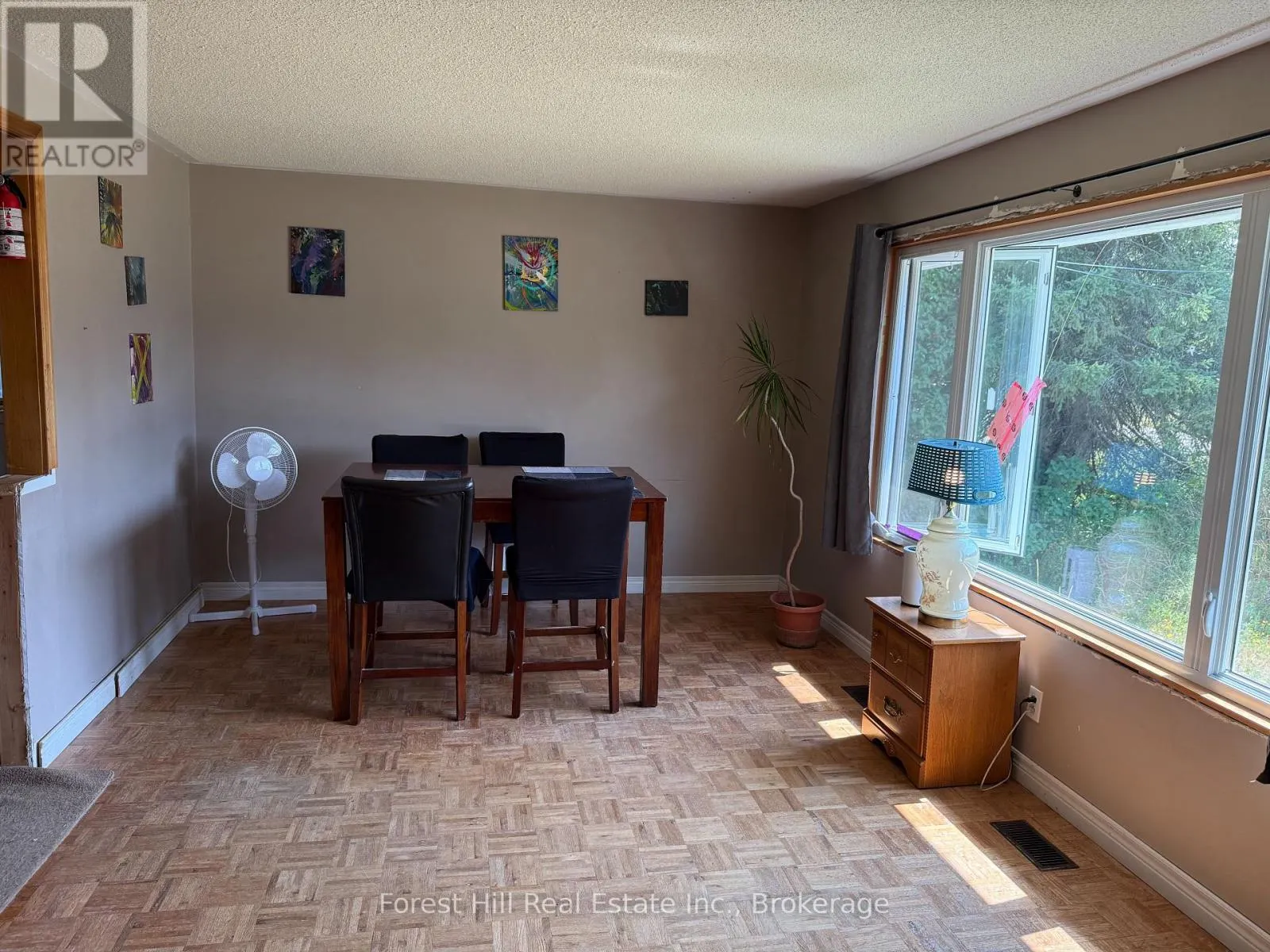 502 SWEEZY STREET W
