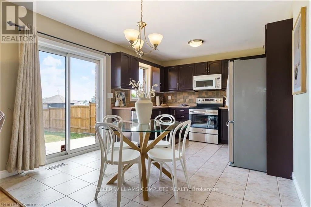 42 GRASSYPLAIN DRIVE